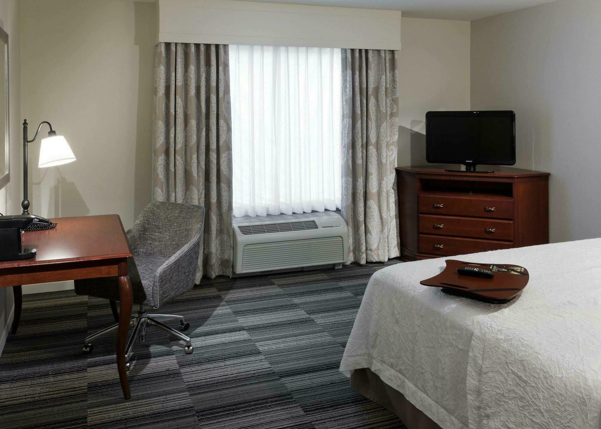 Hampton Inn & Suites Westford-Chelmsford Esterno foto